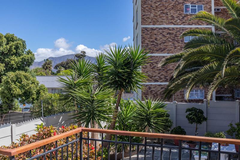 2 Bedroom Property for Sale in Plumstead Western Cape
